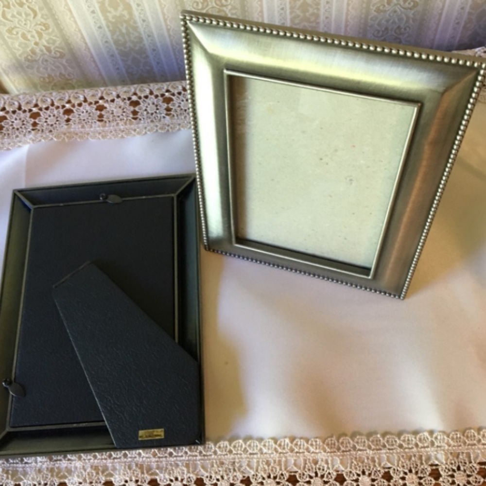 Set of 2 picture frames